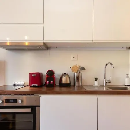 公寓 Chailloud - Modern 2pax - Lively Area - Tv Wifi *